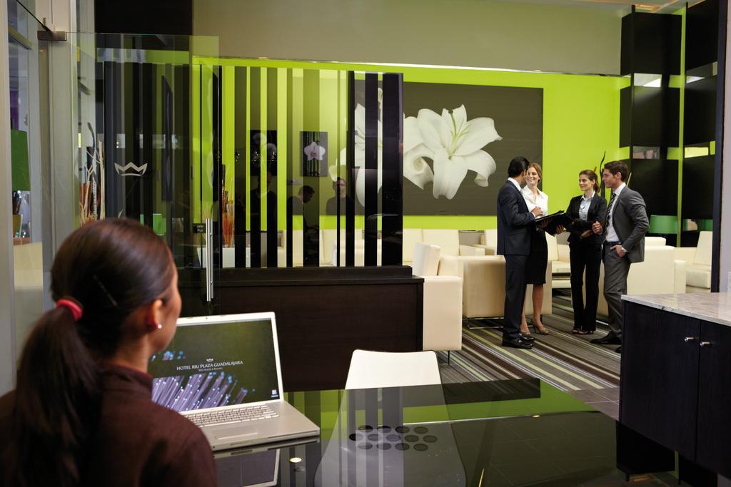 Riu Plaza Guadalajara Hotel Luaran gambar