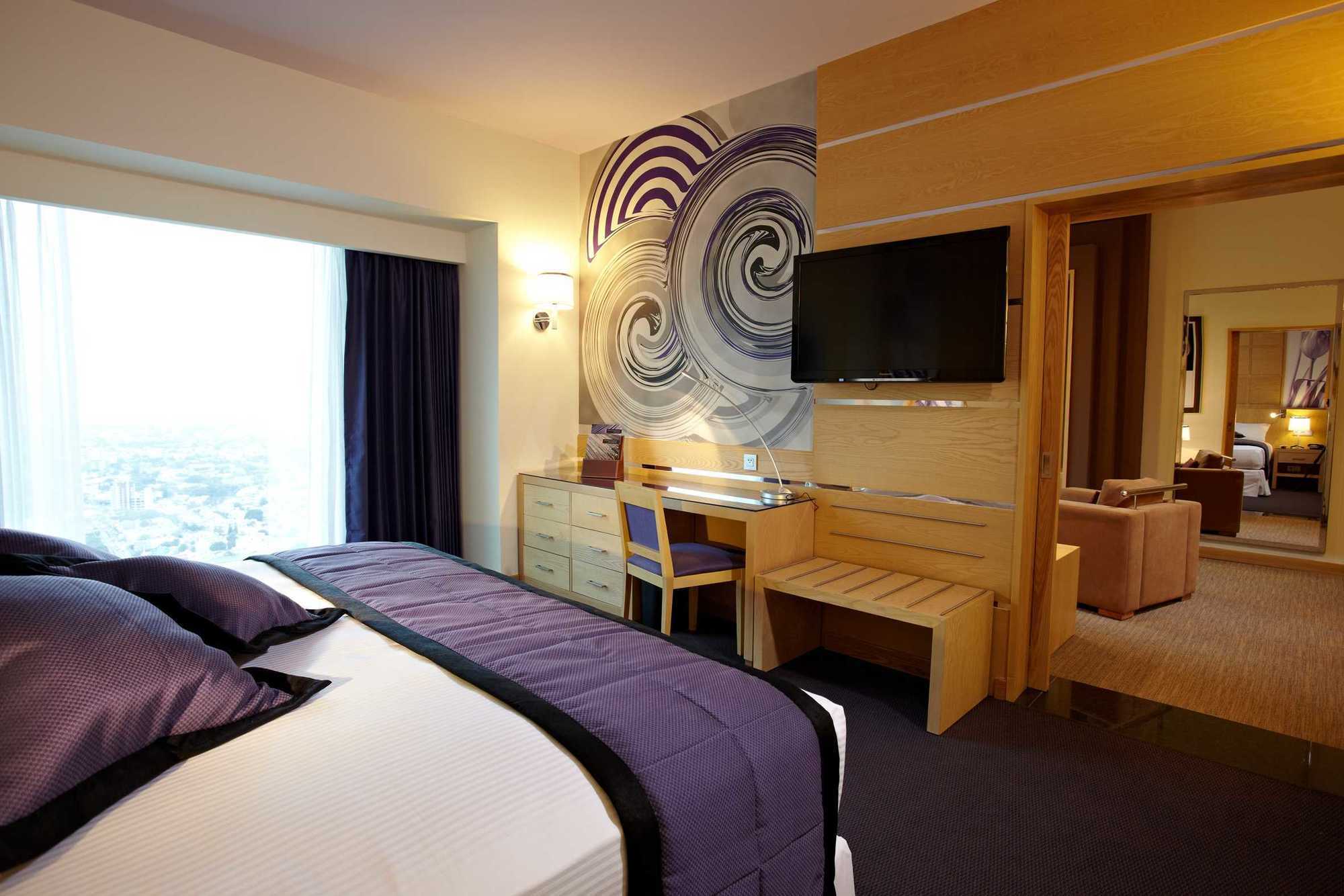 Riu Plaza Guadalajara Hotel Luaran gambar